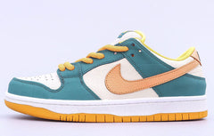 NIKE SB DUNK LOW SP