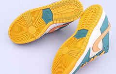 NIKE SB DUNK LOW SP