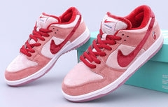 NIKE SB DUNK LOW PRO
