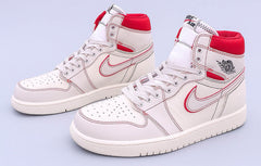 Air Jordan 1 Retro High OG “Metallic Silver”