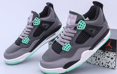 Nike Air Jordan 4 Retro