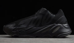YEEZY BOOST 700 MNVN