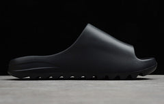 Yeezy Slipper