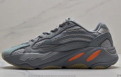 YEEZY BOOST 700