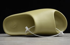YEEZY Slipper