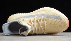 YEEZY BOOST 350 V2