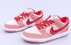 NIKE SB DUNK LOW PRO