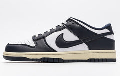 Nike WMNS SB Dunk Low Light Bone “Aged Navy”