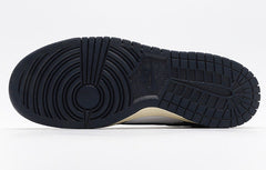 Nike WMNS SB Dunk Low Light Bone “Aged Navy”