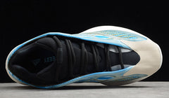 YEEZY BOOST 700 V3