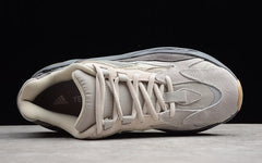 YEEZY BOOST 700