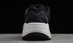 YEEZY BOOST 700 MNVN