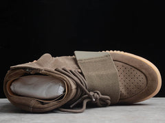 YEEZY BOOST 750 LIGH OG