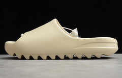 Yeezy Slipper
