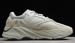 YEEZY BOOST 700