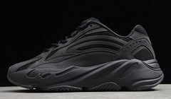 YEEZY BOOST 700