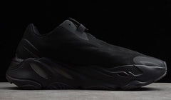 YEEZY BOOST 700 MNVN