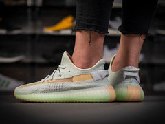 YEEZY BOOST 350V2 Hyperspace